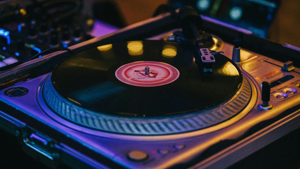 DJ 10 169